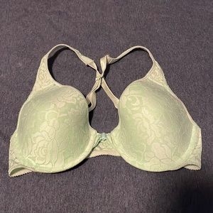 Cabernet brand 34C mint green sea foam green bra